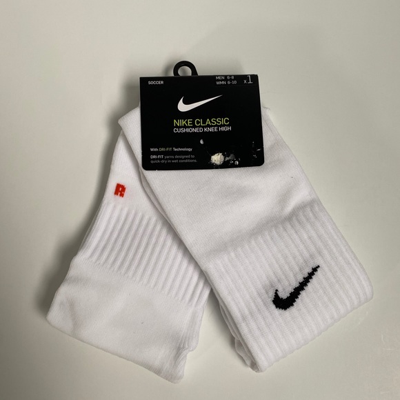 Nike Classic Cushioned Knee High Soccer socks - Picture 1 of 5